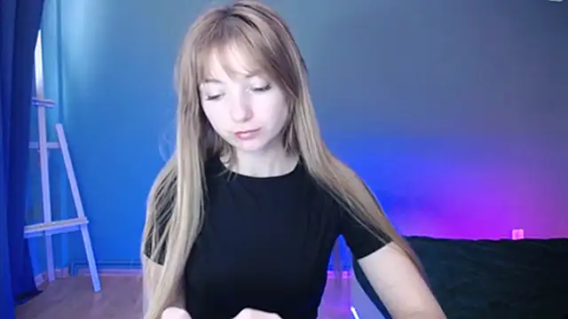 LuciaYoung online show from 02/11/25, 01:20