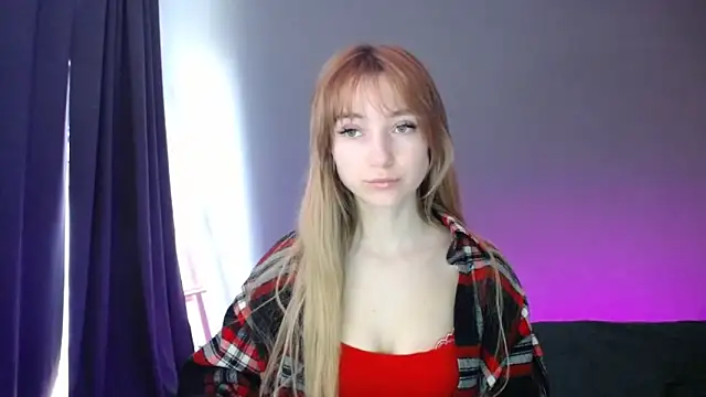 LuciaYoung online show from 03/03/25, 10:28