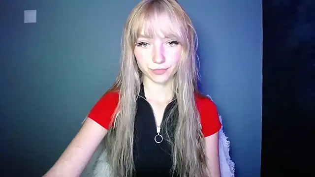 LuciaYoung online show from 09/14/25, 06:51