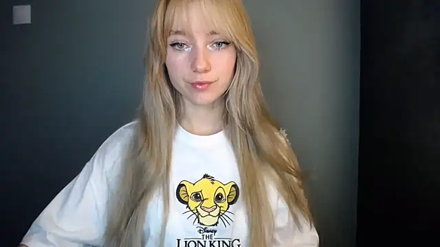 LuciaYoung online show from 11/14/25, 07:56