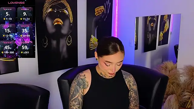  brenna hanson online show from 02/07/25, 07:06