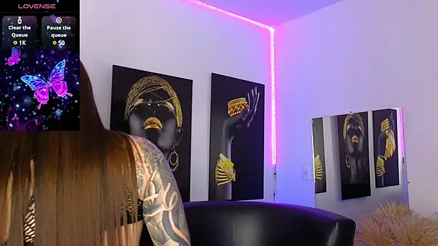  brenna hanson online show from 03/05/25, 07:17