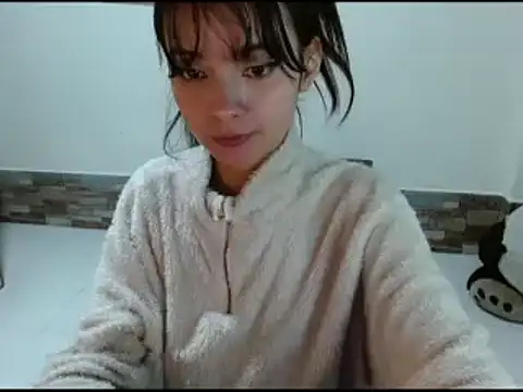 Snapshot of _annie_rosse chatting on 12/19/24, 01:07  annie rosse online show from 12/19/24, 01:07