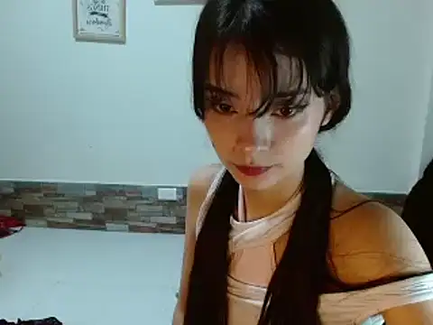 Snapshot of _annie_rosse chatting on 01/15/25, 08:05  annie rosse online show from 01/15/25, 08:05