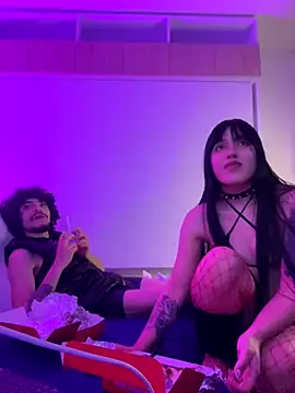 Snapshot of aangie__uwu chatting on 12/02/24, 03:04 aangie  uwu online show from 12/02/24, 03:04