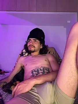 Snapshot of aangie__uwu chatting on 01/25/25, 02:47 aangie  uwu online show from 01/25/25, 02:47