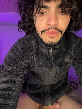 Snapshot of aangie__uwu chatting on 02/06/25, 05:25 aangie  uwu online show from 02/06/25, 05:25