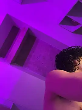 Snapshot of aangie__uwu chatting on 02/21/25, 12:05 aangie  uwu online show from 02/21/25, 12:05