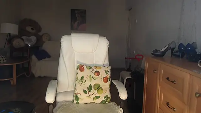 V-Alice online show from 09/10/25, 03:45