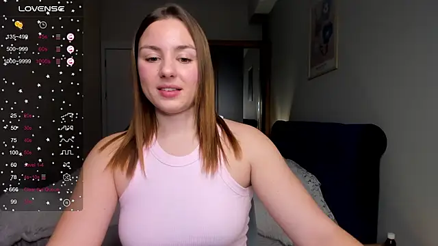 Snapshot of ThreeshaWhite chatting on 02/28/25, 04:31 ThreeshaWhite online show from 02/28/25, 04:31