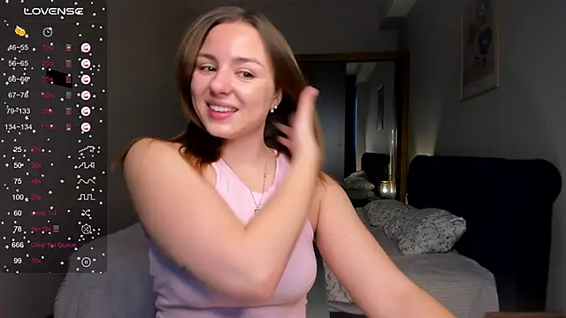 Snapshot of ThreeshaWhite chatting on 03/07/25, 06:13 ThreeshaWhite online show from 03/07/25, 06:13