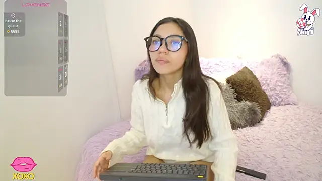 Snapshot of Maiaa_evans chatting on 04/06/26, 04:57 Maiaa evans online show from 04/06/26, 04:57
