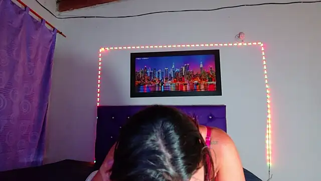 colombianmilf  online show from 11/14/25, 03:38