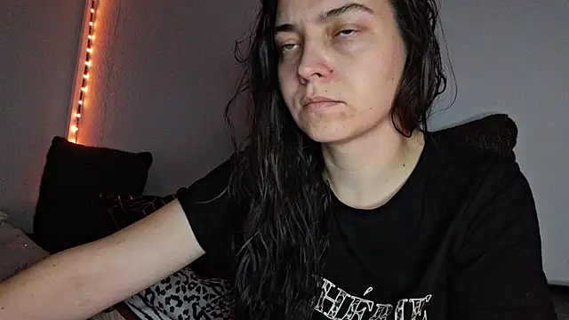 Cyndee Winter online show from 12/05/24, 03:28