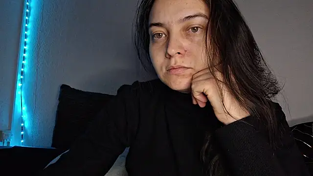 Cyndee Winter online show from 12/10/24, 07:22