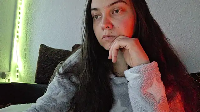 Cyndee Winter online show from 12/12/24, 02:44