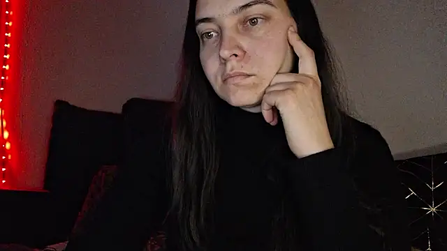 Cyndee Winter online show from 12/13/24, 04:05