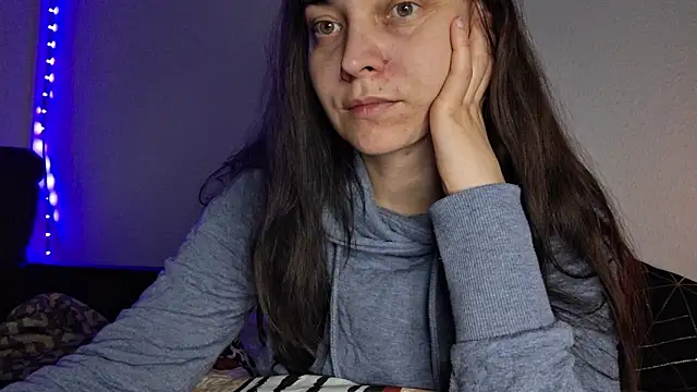 Cyndee Winter online show from 12/20/24, 08:23