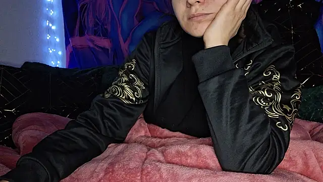 Cyndee Winter online show from 02/03/25, 04:52