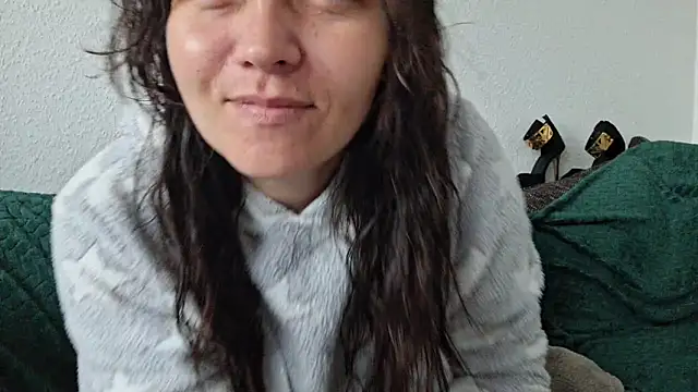 Cyndee Winter online show from 09/24/25, 06:39