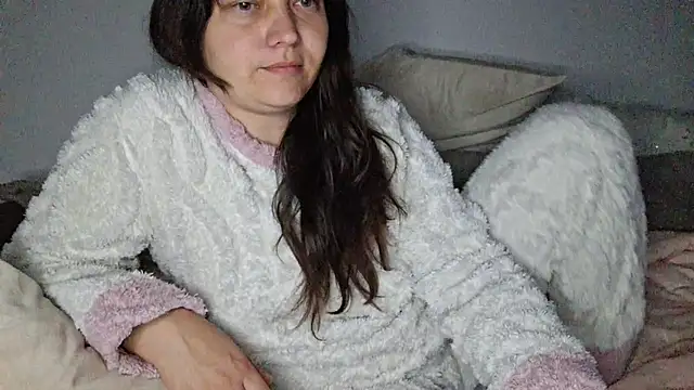 Cyndee Winter online show from 09/28/25, 07:52