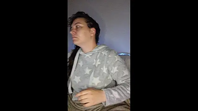 Cyndee Winter online show from 10/28/25, 06:10