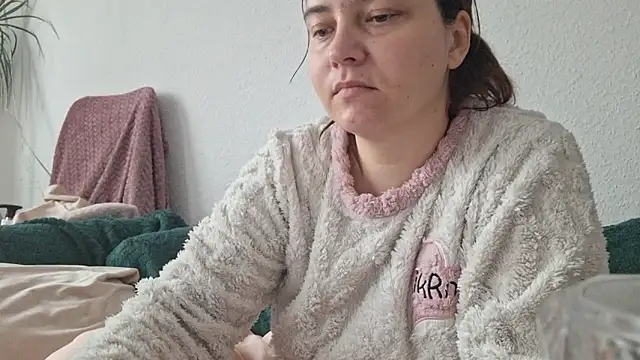 Cyndee Winter online show from 11/30/25, 09:57