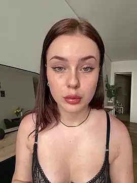 Snapshot of MaribelRiver chatting on 06/04/26, 01:39 MaribelRiver online show from 06/04/26, 01:39