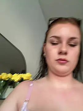 Snapshot of MaribelRiver chatting on 06/25/26, 06:45 MaribelRiver online show from 06/25/26, 06:45