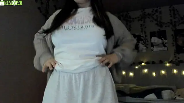 Anisawithlove online show from 10/25/25, 05:04