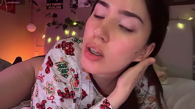 Anisawithlove online show from 01/11/26, 04:45