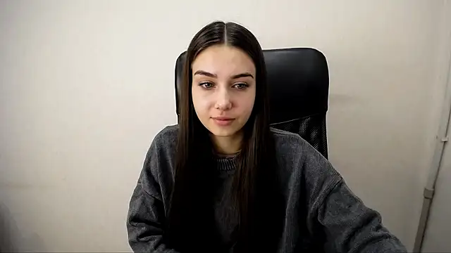 Lili magic online show from 10/25/25, 07:27