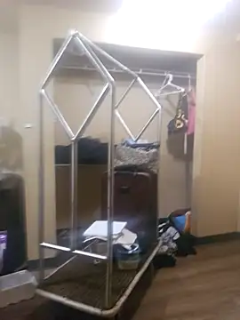 Snapshot of bella8769 chatting on 02/05/25, 06:56 bella8769 online show from 02/05/25, 06:56