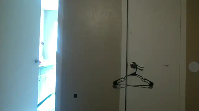 Snapshot of bella8769 chatting on 02/25/26, 07:23 bella8769 online show from 02/25/26, 07:23