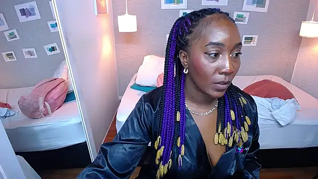 kiara evanss online show from 01/17/25, 08:33