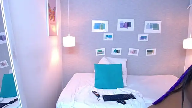 kiara evanss online show from 03/06/25, 02:30