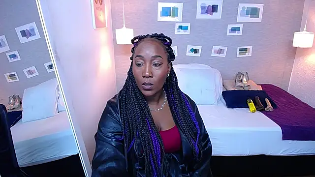 kiara evanss online show from 03/06/25, 08:37