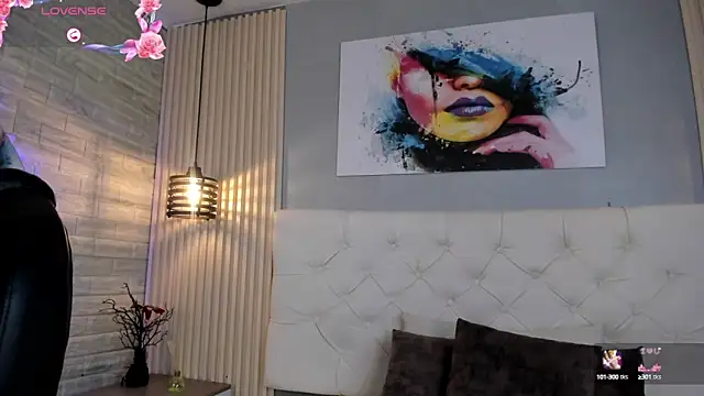 emma  smith1 online show from 09/17/25, 11:01