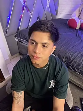 Niicky1  online show from 12/22/24, 08:36