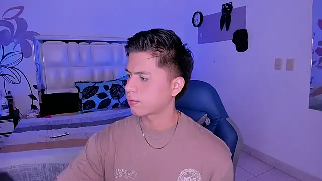 Niicky1  online show from 03/01/25, 09:04