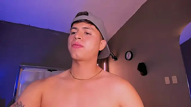 Niicky1  online show from 03/11/25, 12:00