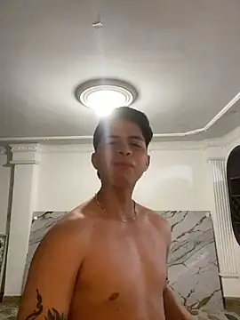 Niicky1  online show from 03/21/25, 12:18