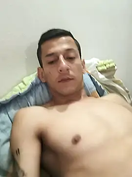 Snapshot of JoseHosther20@xh chatting on 09/14/25, 04:33 JoseHosther20xh online show from 09/14/25, 04:33