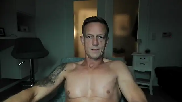 dirks71 online show from 10/20/25, 05:02