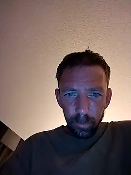 Treemandude online show from 11/18/25, 10:36