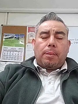 Manolete007x online show from 11/13/25, 10:41