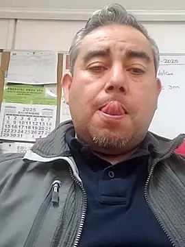 Manolete007x online show from 12/19/25, 10:39