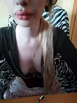 Elza kom online show from 03/14/25, 05:48