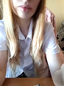 Elza kom online show from 11/20/25, 06:02