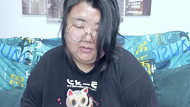 Nadine asian online show from 09/25/25, 02:04